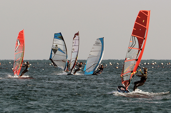 다시 패키지 여행이 뜬다? - 뉴스 썸네일 이미지