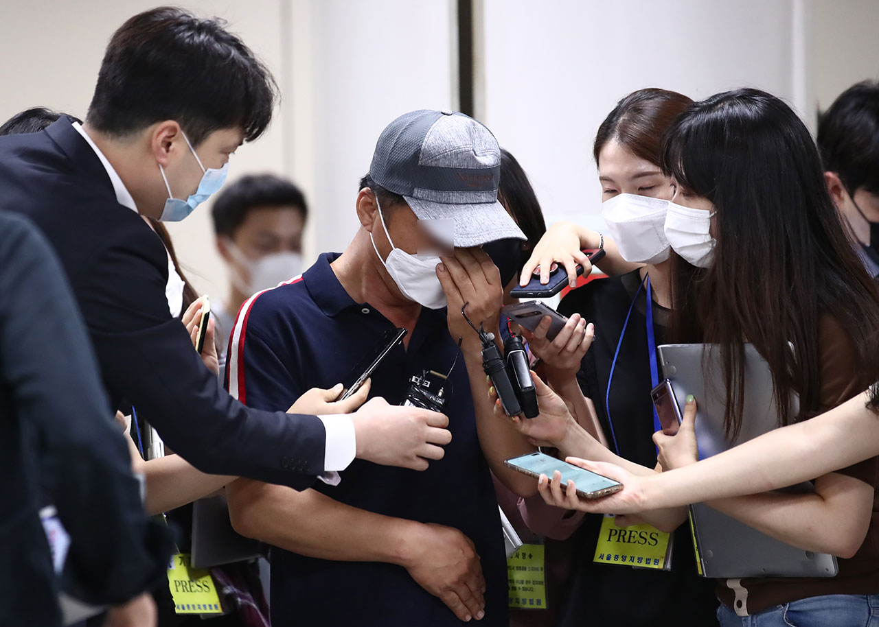 일사부재리 되어버린 인도 심사 부조리 < 사회 < 기사본문 - 시사IN