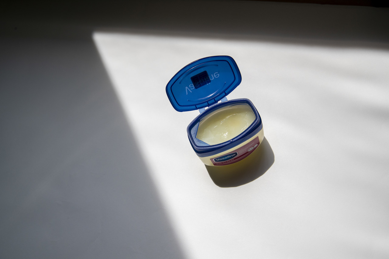 박가영씨가 아빠에게 발라주던 바셀린. 체취가 남아 있어 버리지 못했다. ⓒ시사IN 박미소