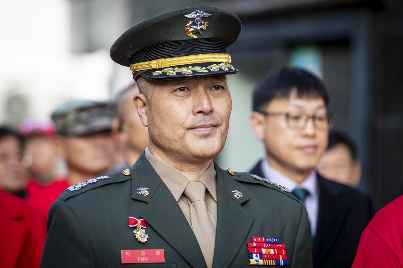 2023년 12월7일 박정훈 전 해병대 수사단장(대령)이 중앙지역군사법원에서 열린 첫 공판에 출석하고 있다. ⓒ시사IN 박미소