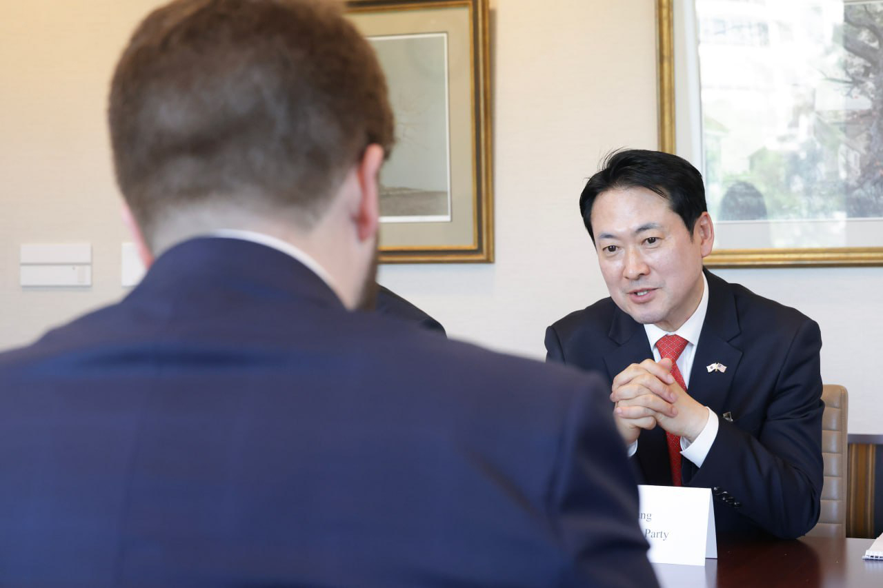 장윤선 "차관 비서실장 뒤통수 사진 나온 장동혁? 이제 그만둬야" [김... - 뉴스 썸네일 이미지